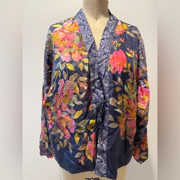 Johnny Was Locust Makenna Reversible Kimono - Picture 4 of 7